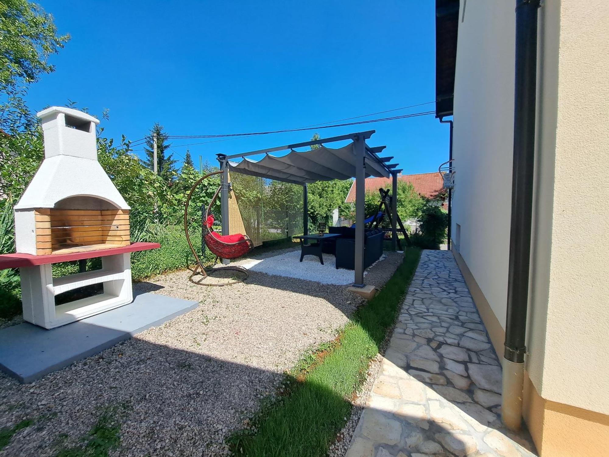 Apartment Dado Slunj Εξωτερικό φωτογραφία